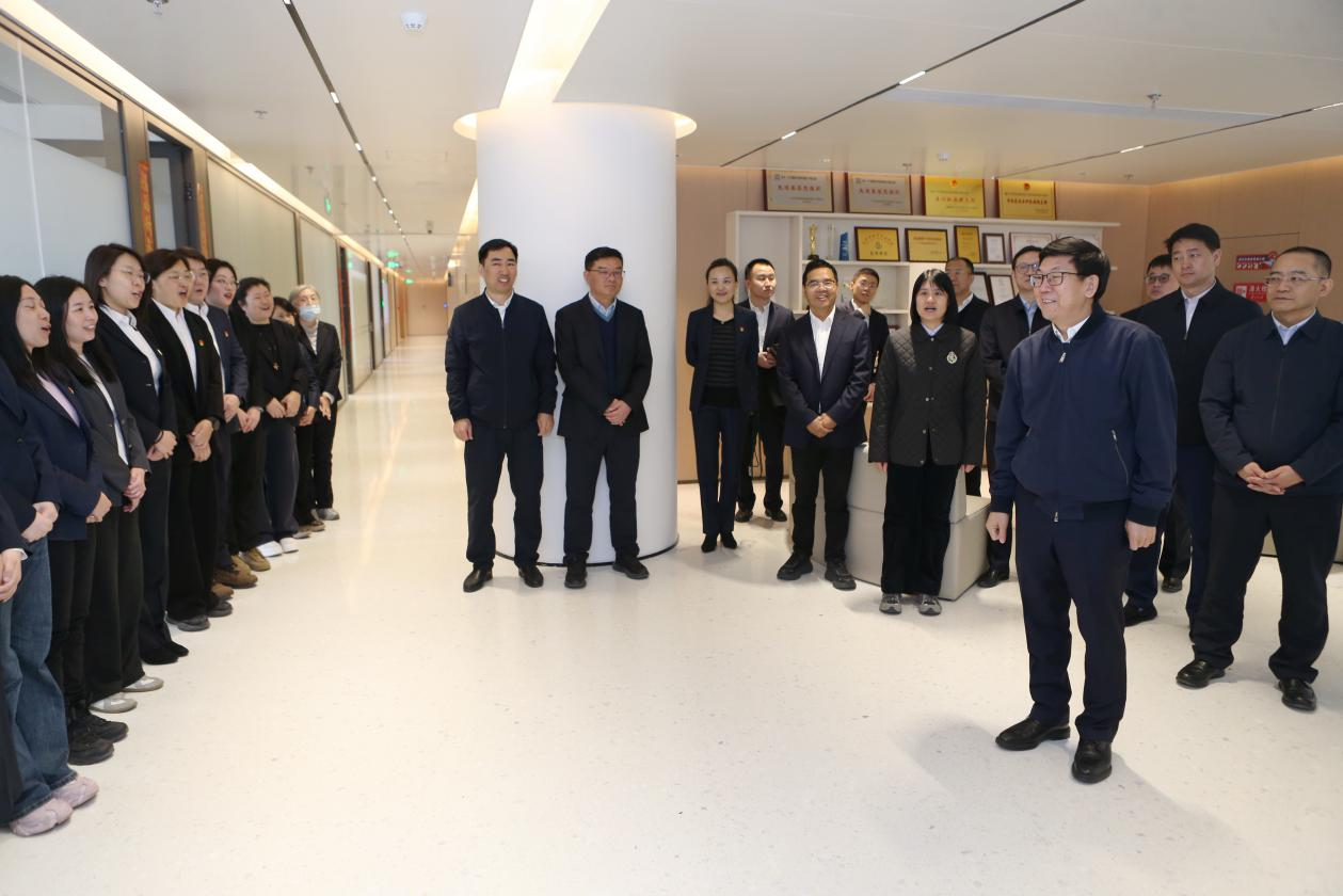 dac53c1134454d08ac4c348359adb7d9