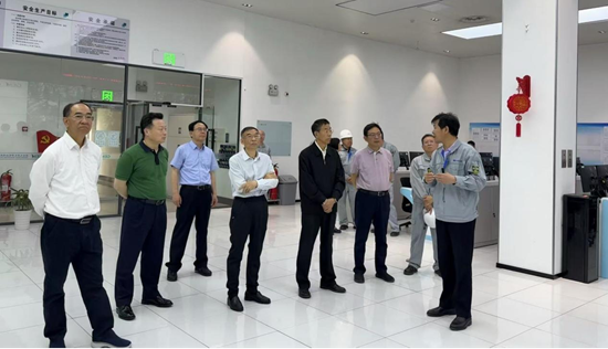 aa105ca9ee4a4f0fbb05a1b2ef4110fc