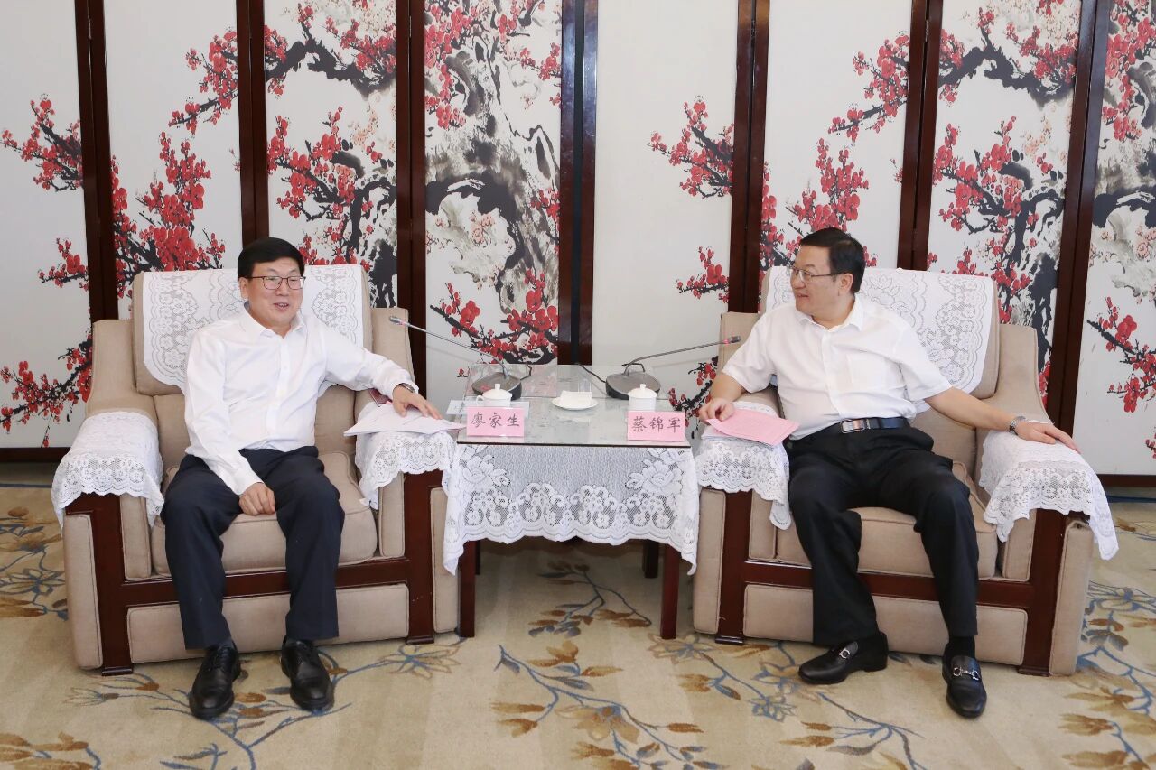 cabeac53a0994090a59a101d95193e69