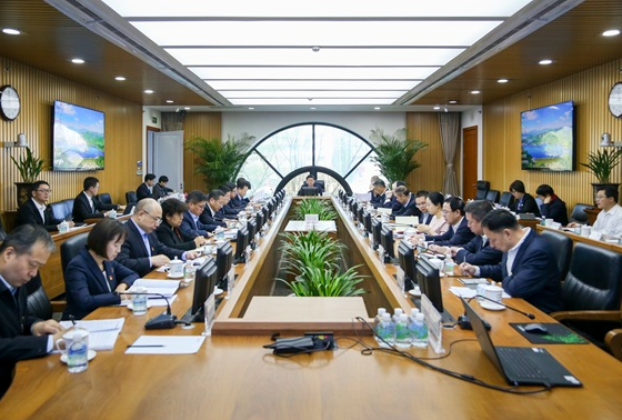 11e8242f716346d48ebf86febacfd74a