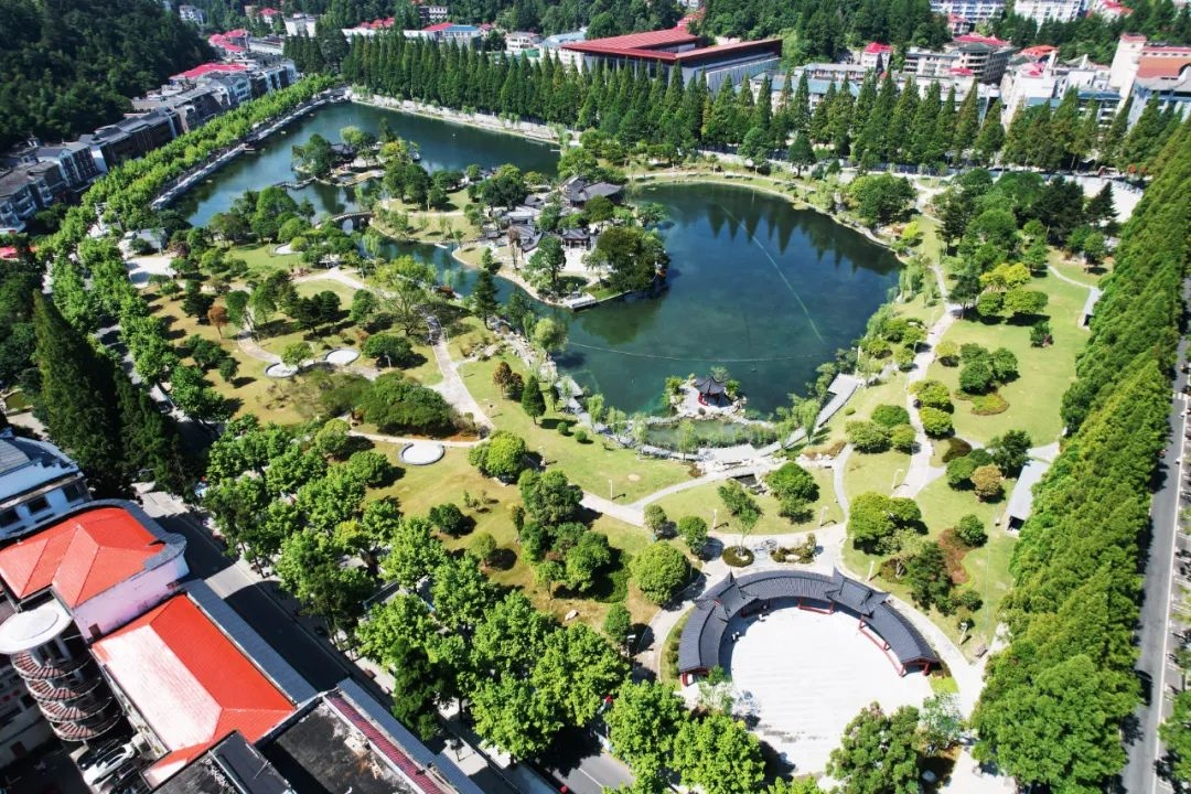 76af224f7a6d476bbf3fb6a63ec2f7a3