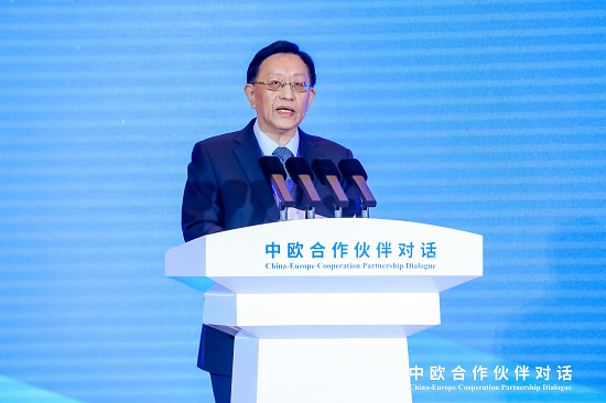 4e69c88c1a48452c87eaeb131edaa5d8